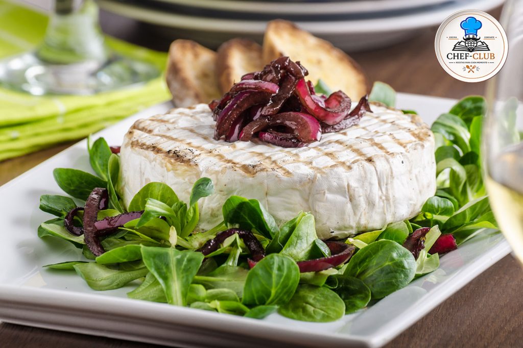 Ensalada de queso de cabra templado