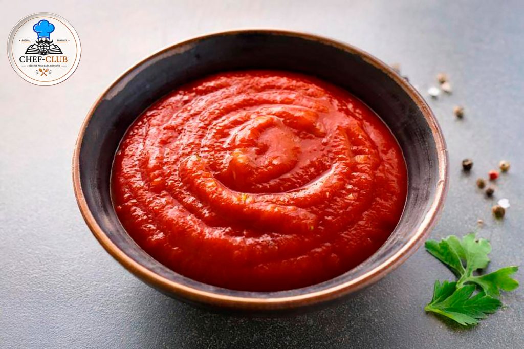 Salsa de tomate clásica